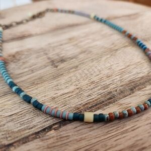 ARTISAN MADE NATURAL STONE CHOKER